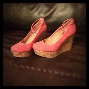 Size 71/2 wedge
